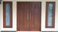 Lakukan Tips Ini Agar Kusen Kayu Tidak dimakan Rayap