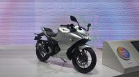 Siap Jadi Penantang Kawasaki Ninja 250, Ini Tampang Suzuki Gixxer SF 250