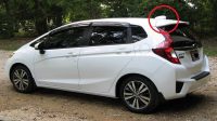 Bukan Cuma Hiasan, Ini Fungsi Sirip Hiu di Atap Mobil
