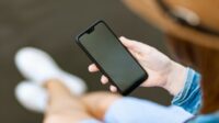 Layar Hp Hitam tapi Nyala, Ternyata Ini Penyebabnya