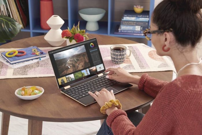 harga mengganti touchscreen hp yang lepas terbaru