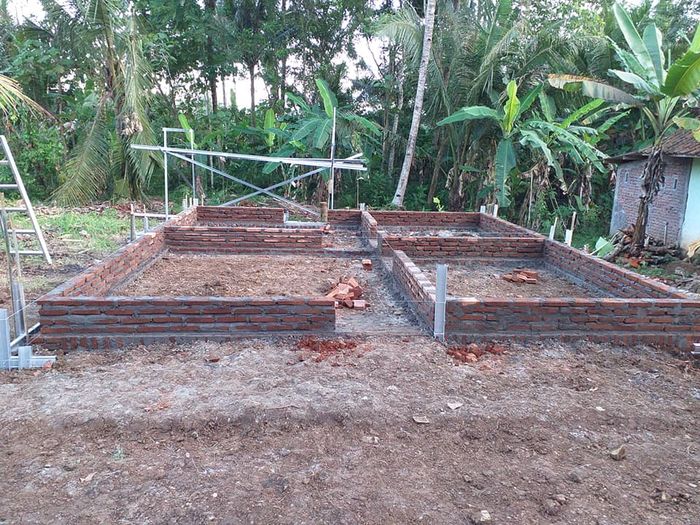 cara mengatasi masalah pada pondasi rumah 7x20